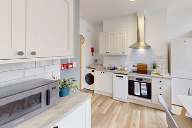 4 bed flat, St Nicholas Street, City Centre, Bristol, BS11TP - Image 2