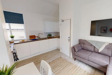 4 bed flat, Park Street, Kingsdown, Bristol, BS15PJ - Image 1