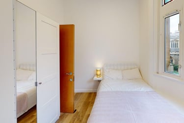 5 bed flat, Clare Street, City Centre, Bristol, BS11XH - Image 13