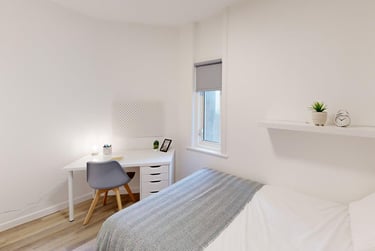 5 bed flat, Clare Street, City Centre, Bristol, BS11XH - Image 13