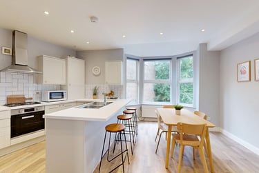 6 bed house, Devonshire Promenade, Lenton, Nottingham, NG72DS - Image 2