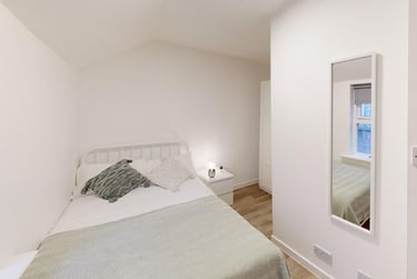 4 bed flat, There and Back Again Lane, Kingsdown, Bristol, BS81HN - Image 6