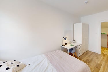 6 bed house, Denmark Street, City Centre, Bristol, BS15DQ - Image 11