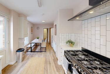 6 bed house, St Johns Road, Mount Pleasant, Exeter, EX12HR - Image 1