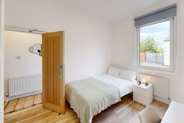 5 bed house, Elmside, Mount Pleasant, Exeter, EX46LN - Image 4