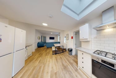 6 bed house, Rothbury Terrace, Heaton, Newcastle, NE65XJ - Image 3