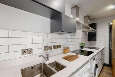 5 bed flat, 66-72 Houndsgate, Lace Market, Nottingham, NG16BA - Image 3