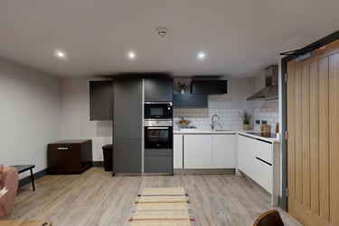 4 bed house, 66-72 Houndsgate, Lace Market, Nottingham, NG16BA - Image 1