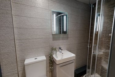 1 bed flat, 66-72 Houndsgate, Lace Market, Nottingham, NG16BA - Image 9