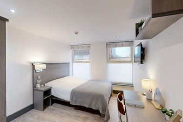 1 bed flat, 66-72 Houndsgate, Lace Market, Nottingham, NG16BA - Image 4