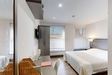 1 bed flat, 66-72 Houndsgate, Lace Market, Nottingham, NG16BA - Image 8