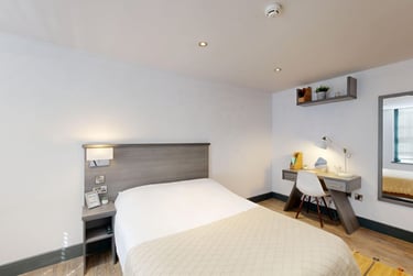 4 bed flat, 66-72 Houndsgate, Lace Market, Nottingham, NG16BA - Image 10