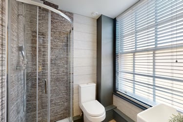 6 bed flat, 66-72 Houndsgate, Lace Market, Nottingham, NG16BA - Image 12