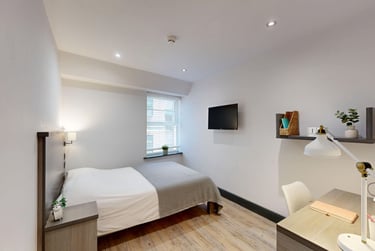 7 bed flat, 66-72 Houndsgate, Lace Market, Nottingham, NG16BA - Image 7