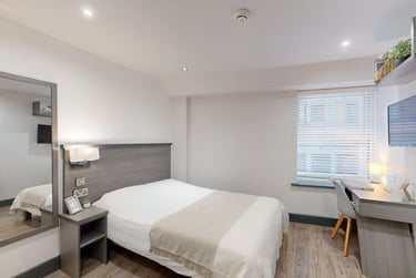 7 bed flat, 66-72 Houndsgate, Lace Market, Nottingham, NG16BA - Image 8