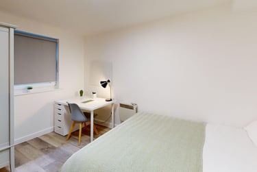 5 bed flat, New Street, City Centre, Falmouth, TR113LQ - Image 5