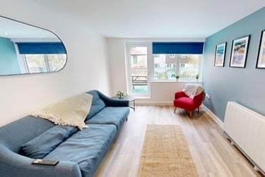 5 bed flat, New Street, City Centre, Falmouth, TR113LQ - Image 2
