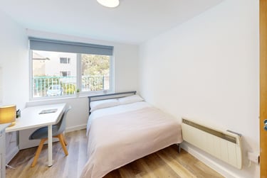 5 bed flat, New Street, City Centre, Falmouth, TR113LQ - Image 10