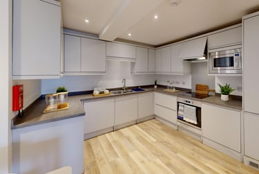 5 bed flat, New Street, City Centre, Falmouth, TR113LQ - Image 14