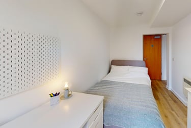 5 bed house, New Street, City Centre, Falmouth, TR113LQ - Image 8