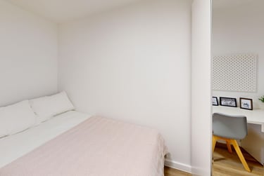4 bed flat, New Street, City Centre, Falmouth, TR113LQ - Image 3
