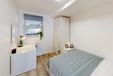 4 bed flat, New Street, City Centre, Falmouth, TR113LQ - Image 4