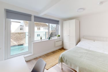 4 bed flat, New Street, City Centre, Falmouth, TR113LQ - Image 7