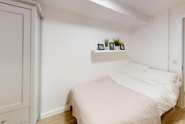 4 bed flat, New Street, City Centre, Falmouth, TR113LQ - Image 3