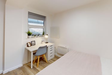 4 bed flat, New Street, City Centre, Falmouth, TR113LQ - Image 10