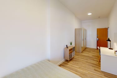 2 bed flat, Bar Road, City Centre, Falmouth, TR114NN - Image 5
