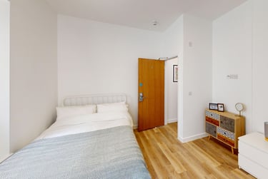 2 bed flat, Bar Road, City Centre, Falmouth, TR114NN - Image 6