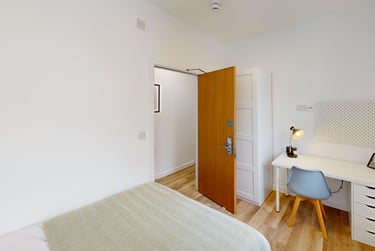 6 bed flat, Bar Road, City Centre, Falmouth, TR114NN - Image 8
