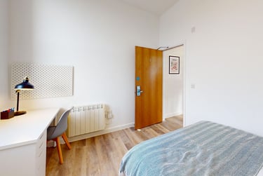 5 bed house, Bar Road, City Centre, Falmouth, TR114NN - Image 4