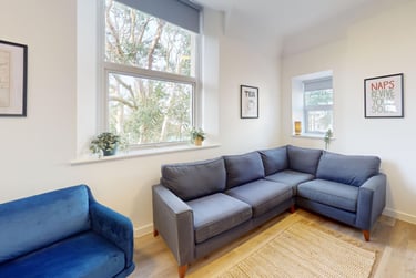 5 bed house, Bar Road, City Centre, Falmouth, TR114NN - Image 1
