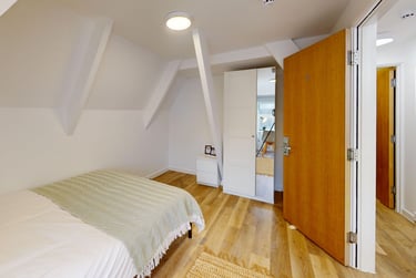 3 bed flat, Bar Road, City Centre, Falmouth, TR114NN - Image 6