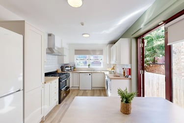 6 bed house, Harrington Drive, Lenton, Nottingham, NG71JH - Image 3