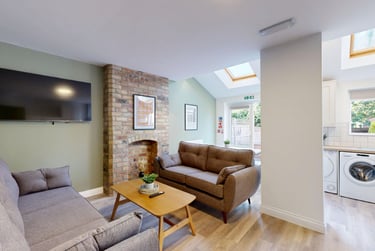 6 bed house, Ednaston Road, Dunkirk, Nottingham, NG72JF - Image 1