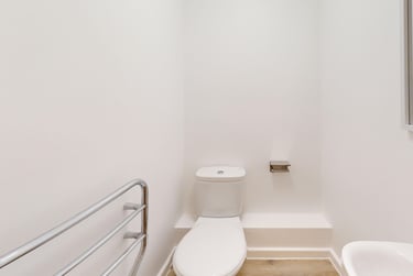 4 bed flat, New Street, City Centre, Falmouth, TR113LQ - Image 10