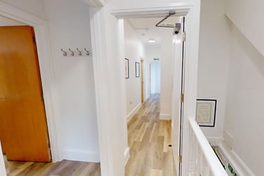 4 bed flat, Avenue Road, City Centre, Falmouth, TR114AZ - Image 6