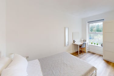 4 bed flat, Avenue Road, City Centre, Falmouth, TR114AZ - Image 11