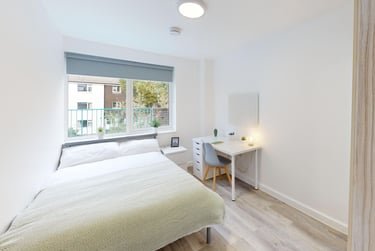 4 bed flat, New Street, City Centre, Falmouth, TR113LQ - Image 8
