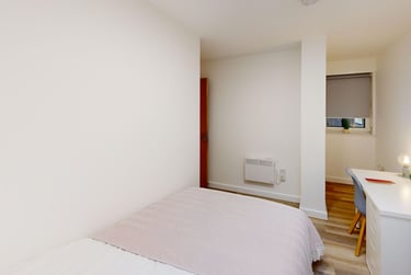4 bed flat, New Street, City Centre, Falmouth, TR113LQ - Image 9
