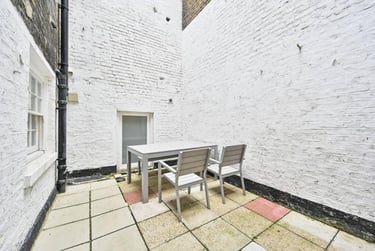 1 bed studio, Baker Street, Marylebone, London, NW16BU - Image 4