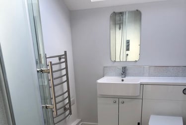 1 bed flat, New Street, City Centre, Falmouth, TR113LQ - Image 8