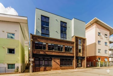 1 bed studio, Verney Street, St Sidwells, Exeter, EX12FP - Image 1