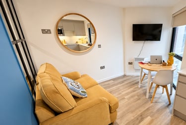 1 bed studio, Verney Street, St Sidwells, Exeter, EX12FP - Image 1