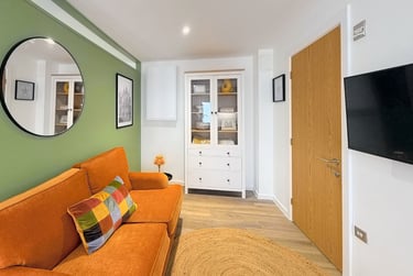 1 bed studio, Verney Street, St Sidwells, Exeter, EX12FP - Image 1