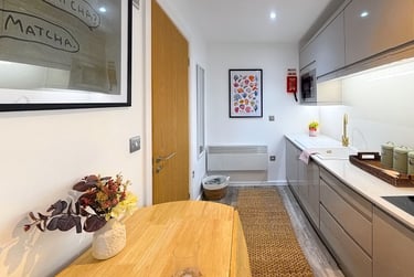 1 bed studio, Verney Street, St Sidwells, Exeter, EX12FP - Image 2