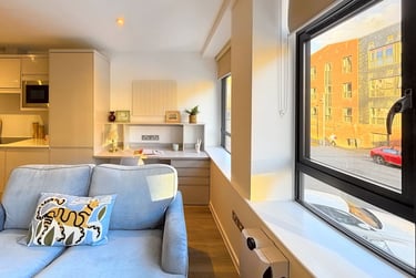 1 bed studio, Verney Street, St Sidwells, Exeter, EX12FP - Image 2