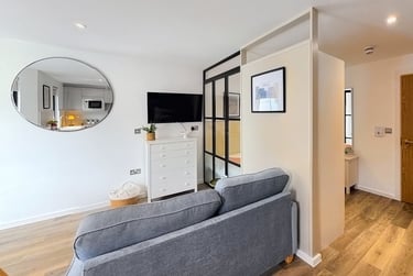 1 bed studio, Verney Street, St Sidwells, Exeter, EX12FP - Image 4